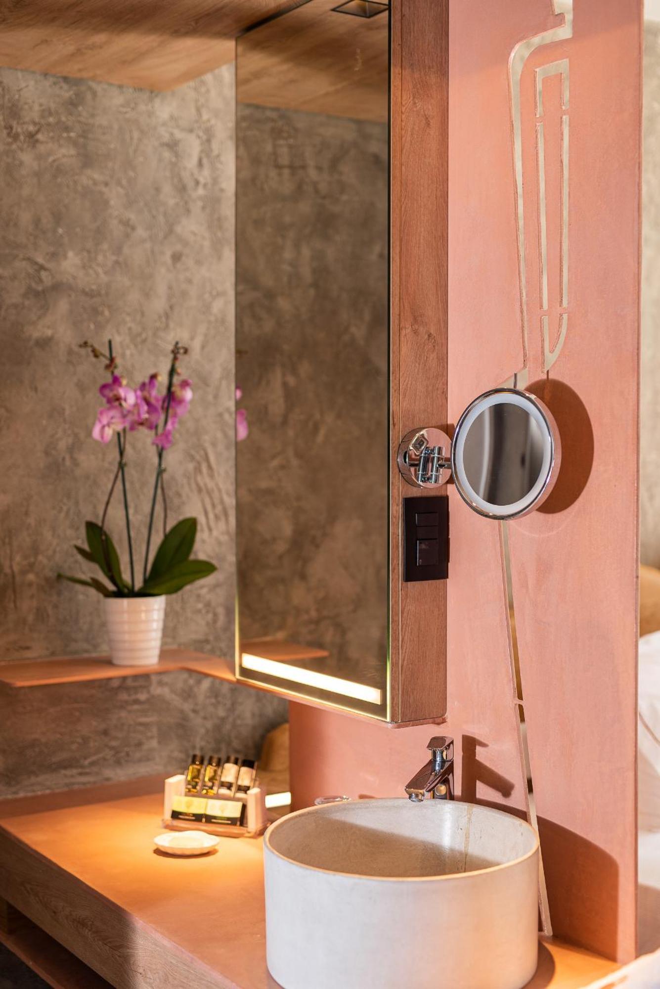 Pilot Amphora Boutique Adults Only Hotel 5*